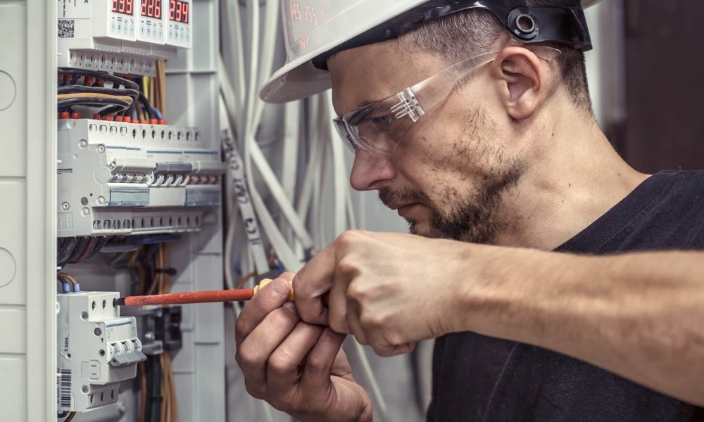 renova-casa-trentino-servizi-impianti-elettrici renova-casa-trentino-servizi-impianti-elettrici