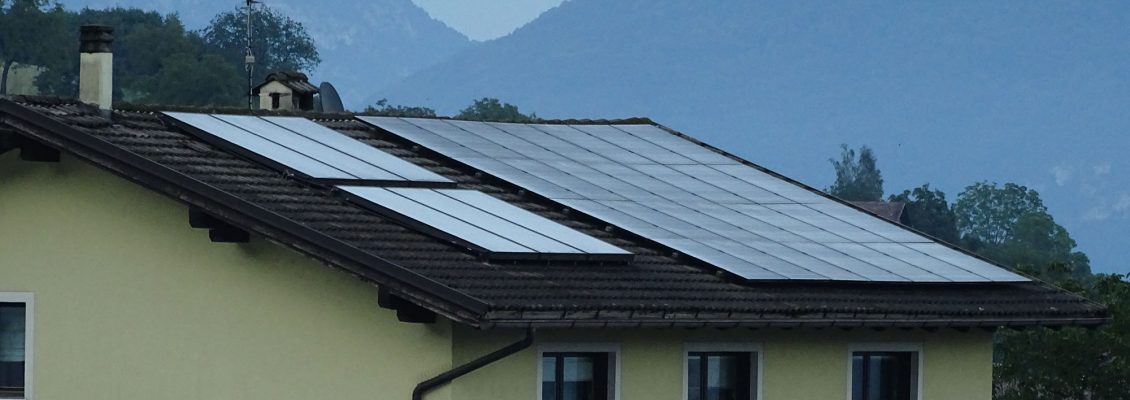 casa privata di abitazione nuovo cappotto e pannelli solari termici 5