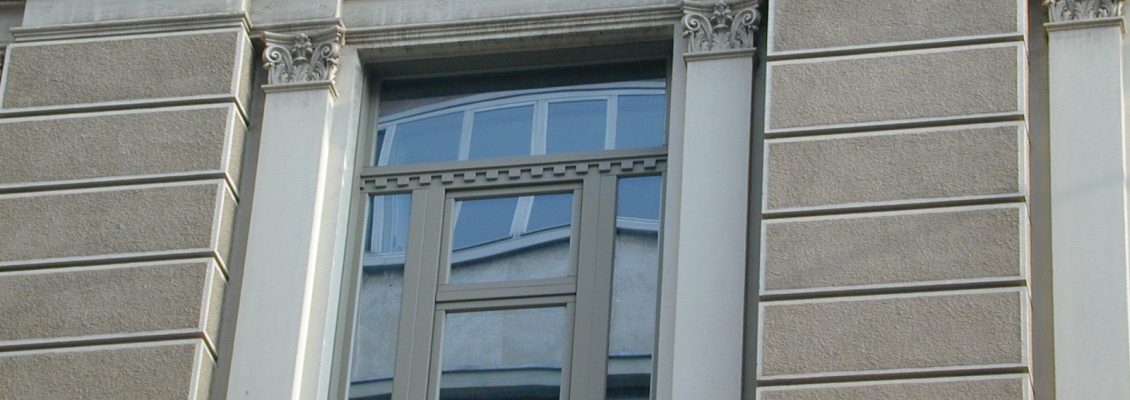 sostituzione finestre antico palazzo centro storico TorinoDSCN0013